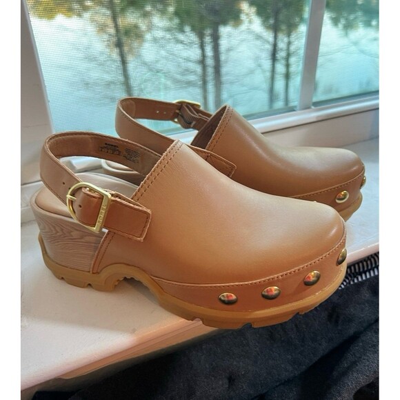 Sorel Shoes - Sorel Roam’n Clog RVT Women’s Shoes NWOB in Tawny Tan and Wood Color Size 6